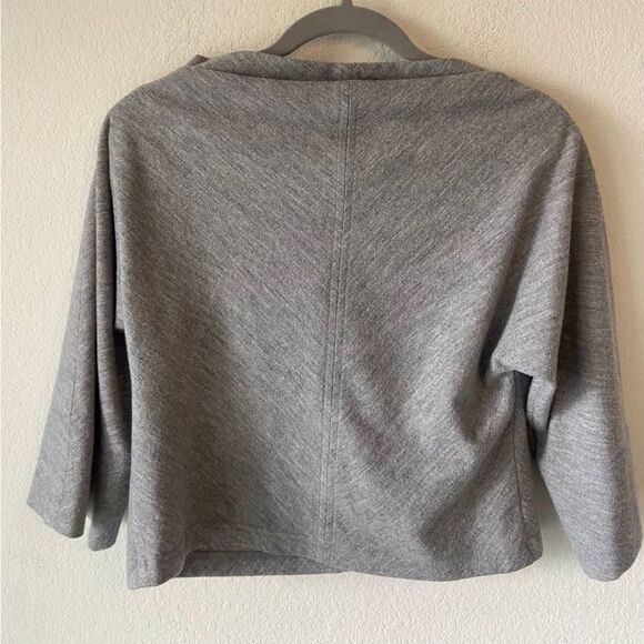 Diane von Furstenberg Gray 100% Wool Boat Neck Top Sz 2 Pullover Made in USA - Picture 4 of 4